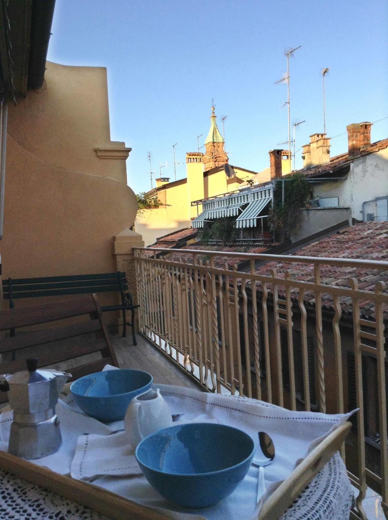 Air Of Art Apartment Bologna Bagian luar foto